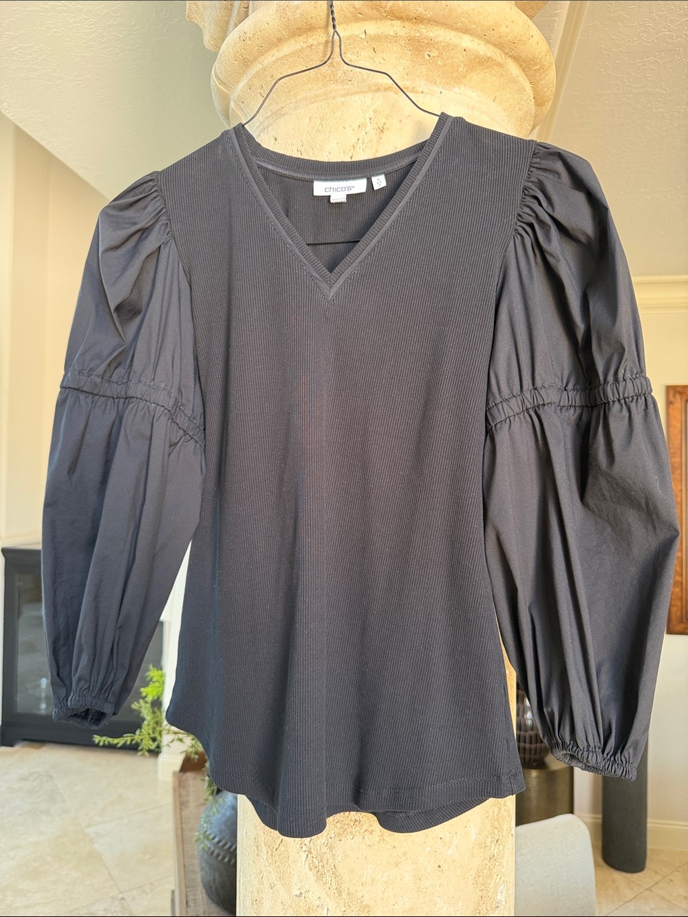 Chico's Black V-Neck Puff Sleeve Blouse Sz S